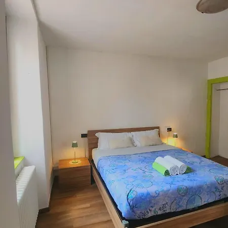 Vakantiehuis La Torretta Lanzo dʼIntelvi